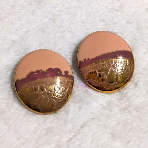 Jewelry - Vintage 1980's Artisan Handmade Ceramic/Porcelain Peach & Gold Clip Earrings